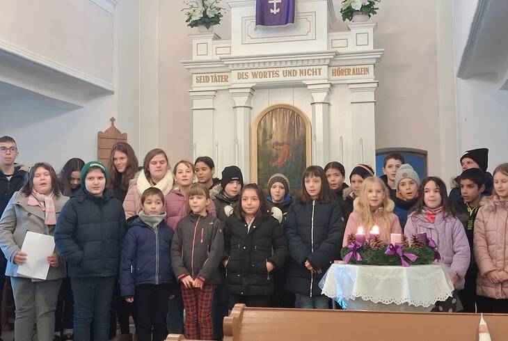 Adventi koszornekls 2025.