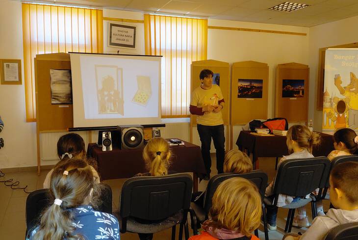 Rendhagy� irodalom�ra Nyul�sz P�terrel